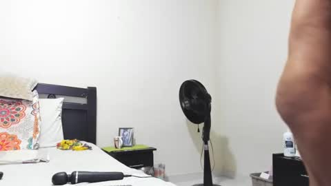 Mara online show from 02.12.25