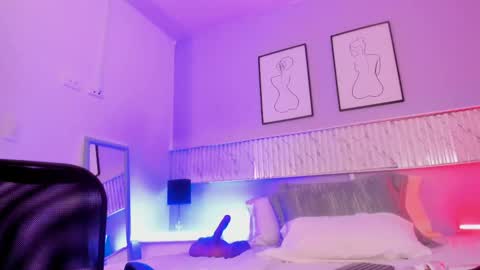 Mrs. Sweet online show from 03.07.25