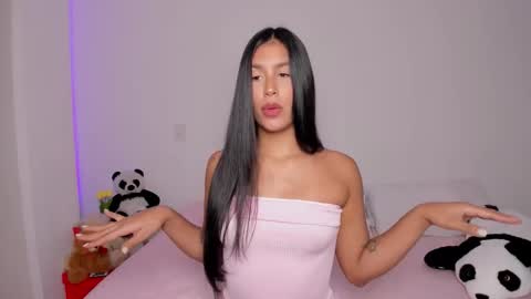 Snapshot of maragirl chatting on 11.06.25 Mara online show from 11.06.25