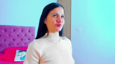 Snapshot of marahanson chatting on 10.05.25 Mara hanson online show from 10.05.25