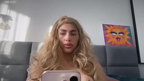 Marakuia online show from 01.18.26