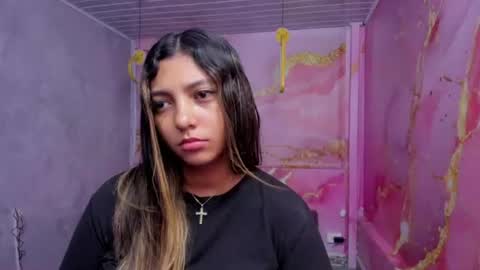 Snapshot of maraluna_ chatting on 07.16.26 Maraluna online show from 07.16.26