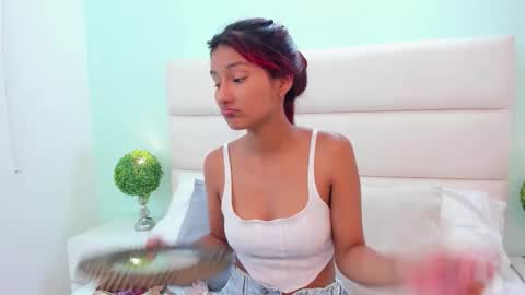 Snapshot of maray_lous chatting on 02.19.26 Maray Lous online show from 02.19.26