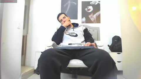 Marc Ruffalo online show from 04.17.26