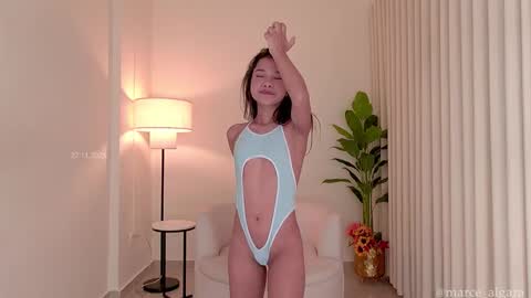 Snapshot of marce_algara chatting on 11.28.25 Marce algara online show from 11.28.25