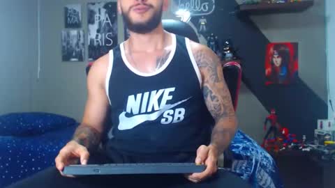 Snapshot of marcel_craw0796 chatting on 05.18.26 MARCEL online show from 05.18.26