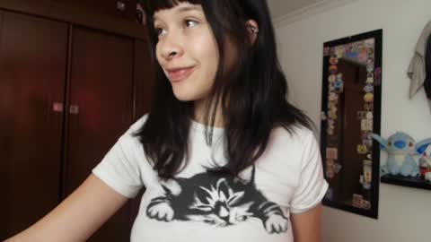 Snapshot of marceline_0 chatting on 01.03.25 Marceline online show from 01.03.25