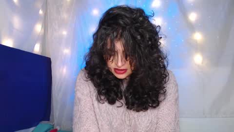 Snapshot of marceline_uu chatting on 12.21.24 M A R C I online show from 12.21.24