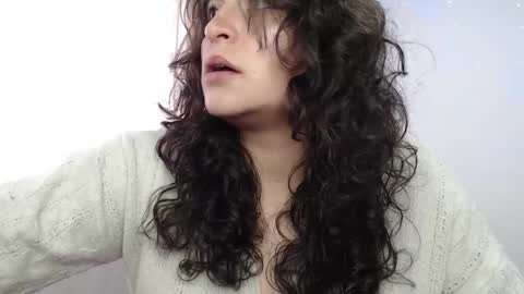 Snapshot of marceline_uu chatting on 01.21.25 M A R C I online show from 01.21.25