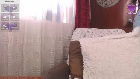 Snapshot of marceline_uu chatting on 11.05.25 M A R C I online show from 11.05.25