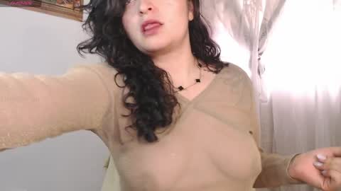 Snapshot of marceline_uu chatting on 05.25.26 M A R C I online show from 05.25.26