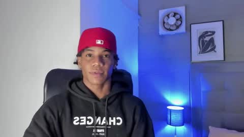 Snapshot of marcelo_dosantos77 chatting on 02.06.25 MARCELO online show from 02.06.25