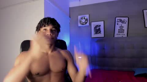 Snapshot of marcelo_dosantos77 chatting on 02.14.25 MARCELO online show from 02.14.25