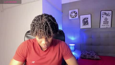 Snapshot of marcelo_dosantos77 chatting on 02.22.25 MARCELO online show from 02.22.25