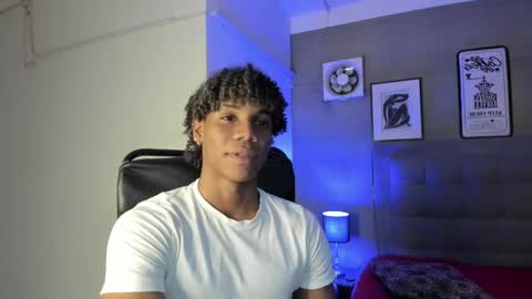 Snapshot of marcelo_dosantos77 chatting on 02.24.25 MARCELO online show from 02.24.25