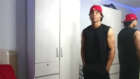 Snapshot of marcelo_dosantos77 chatting on 09.12.25 MARCELO online show from 09.12.25