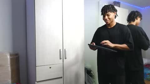 Snapshot of marcelo_dosantos77 chatting on 09.26.25 MARCELO online show from 09.26.25