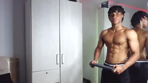 Snapshot of marcelo_dosantos77 chatting on 10.15.25 MARCELO online show from 10.15.25