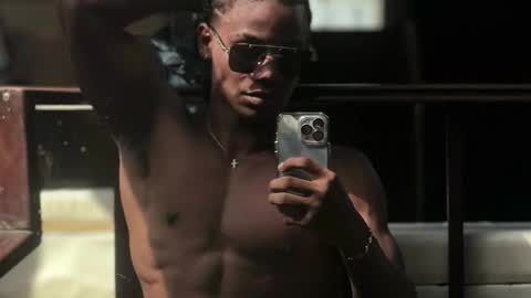 Snapshot of marcelo_dosantos77 chatting on 10.19.25 MARCELO online show from 10.19.25