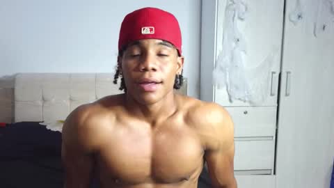 Snapshot of marcelo_dosantos77 chatting on 11.15.25 MARCELO online show from 11.15.25