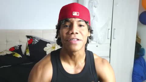 Snapshot of marcelo_dosantos77 chatting on 11.16.25 MARCELO online show from 11.16.25