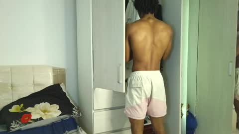 Snapshot of marcelo_dosantos77 chatting on 12.15.25 MARCELO online show from 12.15.25