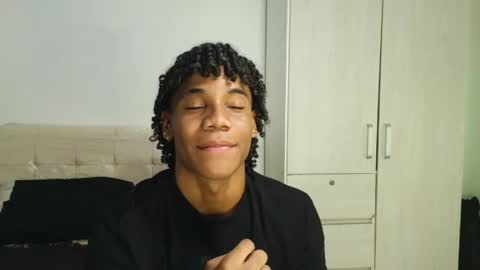 Snapshot of marcelo_dosantos77 chatting on 05.28.26 MARCELO online show from 05.28.26