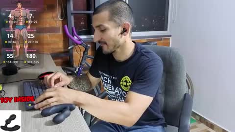 Marck  Independent model  online show from 09.14.25