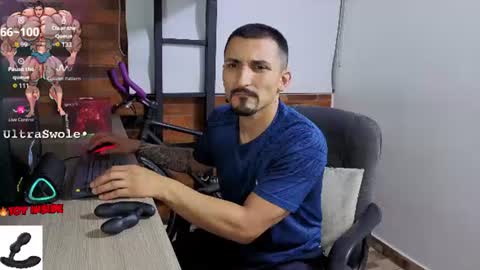 Snapshot of marckmuscle chatting on 07.10.26 Marck Independent model online show from 07.10.26