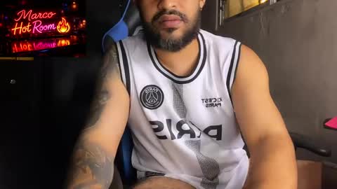 Snapshot of marco_aure chatting on 04.01.26 marco_aure online show from 04.01.26