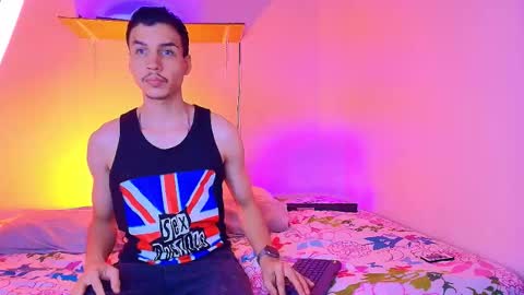 Snapshot of marcus_hanks chatting on 11.09.25 Marcus Hanks online show from 11.09.25