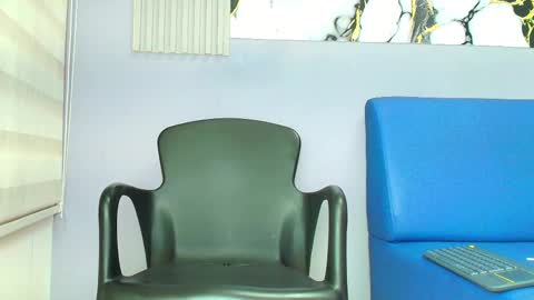 Snapshot of marcus_smithh chatting on 11.12.25 marcus_smithh online show from 11.12.25