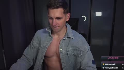 Snapshot of marcusdiamond chatting on 02.08.25 Marcus Diamond online show from 02.08.25