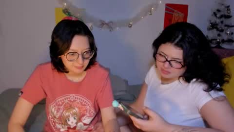 Snapshot of marcy_grey chatting on 12.14.25 danna online show from 12.14.25