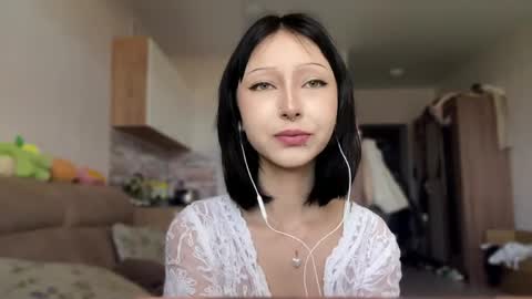 Nikki online show from 04.28.26