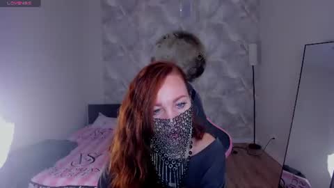 Snapshot of margo_kellly chatting on 06.18.26 Margo Kellly online show from 06.18.26