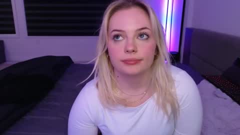 margot_robbie7 online show from 01.13.26