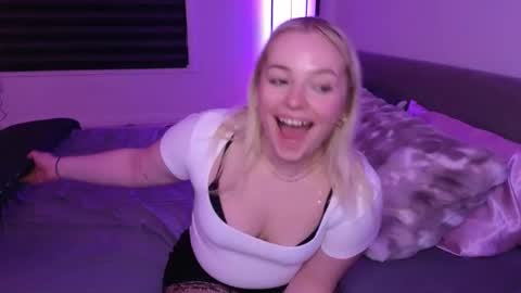 margot_robbie7 online show from 03.10.26