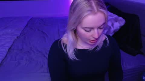 Snapshot of margot_robbie7 chatting on 05.14.26 margot_robbie7 online show from 05.14.26