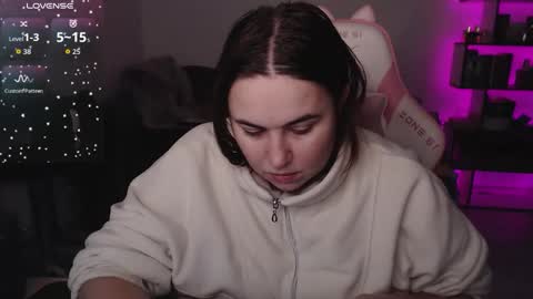 mari moore online show from 11.18.25