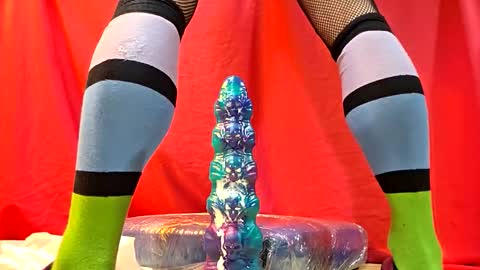 Snapshot of maria666cd chatting on 12.16.25 Maria Magdalena online show from 12.16.25