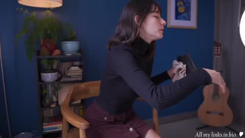 Alfonsina online show from 12.11.24