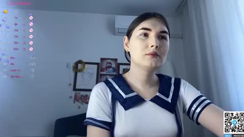 Snapshot of maria_bowie chatting on 01.18.25 Maria online show from 01.18.25