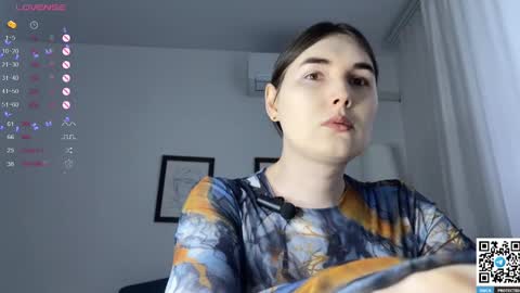 Snapshot of maria_bowie chatting on 03.06.25 Maria online show from 03.06.25