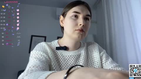 Snapshot of maria_bowie chatting on 03.08.25 Maria online show from 03.08.25