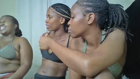 Snapshot of maria_dally chatting on 12.05.24 maria_dally online show from 12.05.24