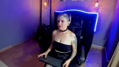 Maria fernanda online show from 01.12.25