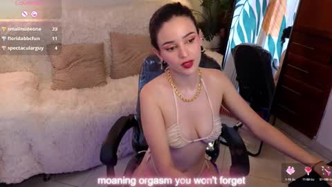 Snapshot of maria_flowwer chatting on 02.21.25 Maria Flowwer online show from 02.21.25