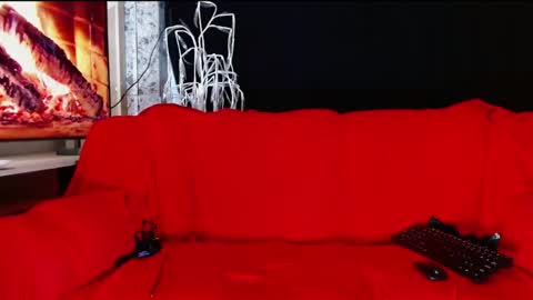 Snapshot of mariaa_antonia1 chatting on 10.31.25 mariaa_antonia1 online show from 10.31.25