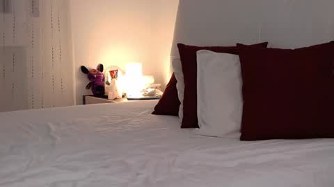 NEW ACCOUNT MariaMIlan  online show from 01.21.25